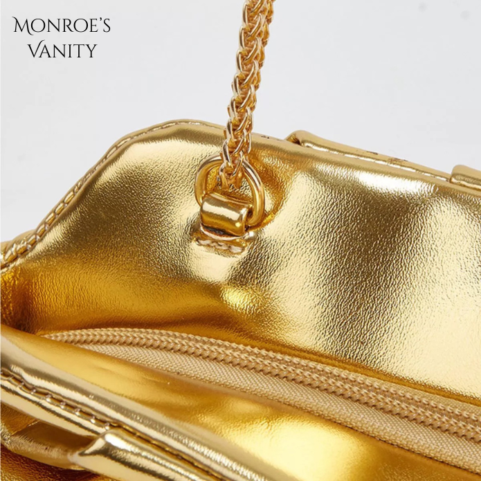 The Seluna Chain Bag